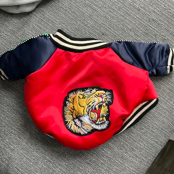 Gucci vibes dog jacket xs never worn - Picture 1 of 2